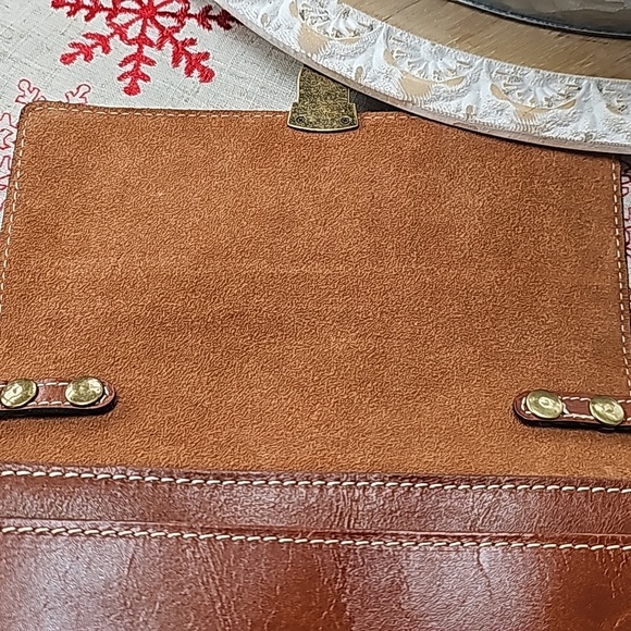 Patricia Nash crossbody - Picture 8 of 8